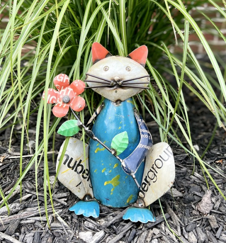 CAT HOLDING FLOWER METAL *NEW* AVAIL JUNE 2023